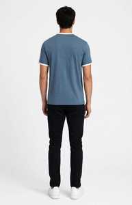 เสื้อยืดคอกลมผู้ชาย ONETEN สีน้ำเงิน ลายบล็อกสี โลโก้ด้านหน้า แขนสั้นลำลอง ผ้าฝ้าย 100% ระบายอากาศได้ดี เหมาะสำหรับฤดูใบไม้ร่วง - Product Image 3