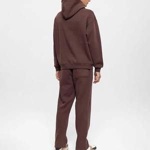 Nouvel ensemble de survêtement personnalisé pour homme, coupe ajustée, design tendance, survêtement uni avec logo sur mesure pour le jogging - Product Image 3