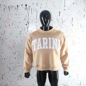 Sudadera TARINI SAND con cuello alto, 100% BLANCA, con apliques bordados, cuello ancho, CLUSH SPORTS - Product Image 3