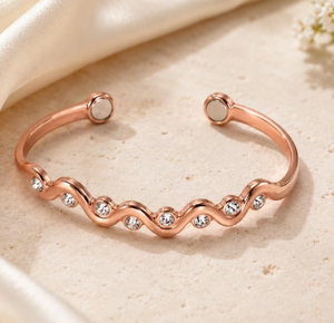 Brazalete de Metal Hecho a Mano de Lujo, Diseño Ondulado Exquisito, Ajustable, Regalo Promocional Novedoso - Product Image 6