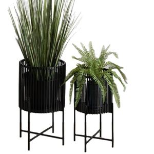 Maceta Decorativa Premium en Tono Negro Montada en un Soporte Minimalista de Metal Negro para una Decoración Interior Sofisticada del Hogar y Comercial - Product Image 1
