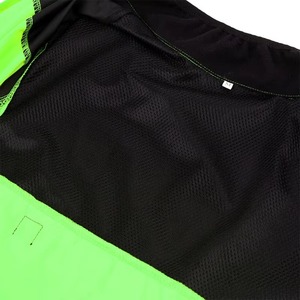 Chaqueta de Ciclismo Verde Neón y Negra para Hombre, Cortavientos con Forro de Malla, Cierre Completo, Cuello Alto, Impermeable y Resistente al Viento - Product Image 2