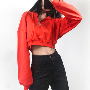 เสื้อฮู้ดดี้ผู้หญิงสไตล์วินเทจย้อมสีแบบแอซิดวอชทรงโอเวอร์ไซส์จาก Outfitize International ขายส่งเสื้อผ้าพร้อมปักโลโก้ตามสั่งจำนวนมาก - Product Image 5