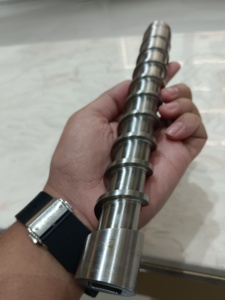 เครื่องสกัดน้ำมันสแตนเลสขนาดเล็กแบบกึ่งอัตโนมัติสำหรับใช้ในเชิงพาณิชย์  สำหรับสกัดน้ำมันพืชแบบเย็น เช่น น้ำมันถั่วลิสงและน้ำมันวอลนัท - Product Image 6