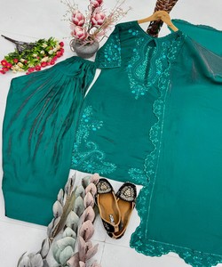 Salwar Kameez Moderno con Bordado Romano y Dupatta con Corte Elegante, Ropa de Boda India y Pakistaní para Mujer, MT-1076 85247 - Product Image 4