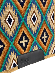 Couverture de selle artisanale en laine de Nouvelle-Zélande pour l'équitation western, idéale pour les cavaliers de ranch, l'équipement de cowboy, les sorties sur sentier et les concours hippiques. - Product Image 2
