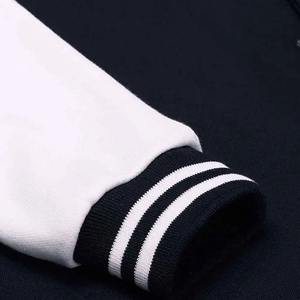 แจ็คเก็ตแฟชั่นสไตล์วาร์ซิตี้ สตรีทแวร์ ปักลายตามสั่ง แจ็คเก็ตวาร์ซิตี้ผู้ชาย แขนหนังสีดำและสีขาว สำหรับใส่ไปเรียนมหาวิทยาลัย - Product Image 5