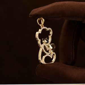 Pendentif Charme Ours en Peluche Vintage en Or Jaune Plaqué 14K avec Moissanite Ronde Taille Brillant pour Femme – Idéal au Quotidien - Product Image 2