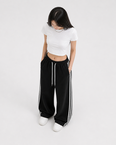 Pantalon large pour femme à rayures latérales, taille élastique avec cordon de serrage, style sportif décontracté, coupe ample, bas de tenue athleisure urbaine - Product Image 5