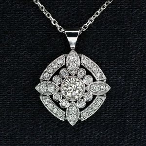 Colgante de Plata de Ley con Moissanita de Corte Redondo, Estilo Bonito, para Mujer, para Fiestas y Ocasiones Especiales - Product Image 1