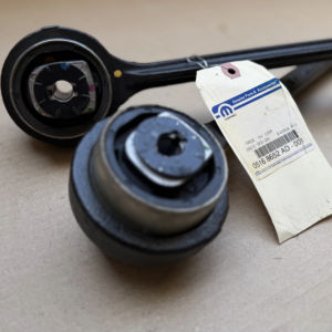 Vente en gros d'outils pour pièces de moteur d'origine OEM, accessoires automobiles - Product Image 1