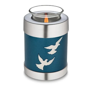 Nouvelle urne funéraire en laiton/aluminium bleu avec colombes argentées pour le stockage des cendres funéraires - Product Image 1