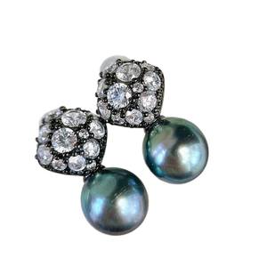 Boucles d'oreilles en cristal d'eau douce naturelles neuves en gros avec perles dorées de 13-14 mm, accessoires argentés à forte luminosité, boîte cadeau incluse - Product Image 5