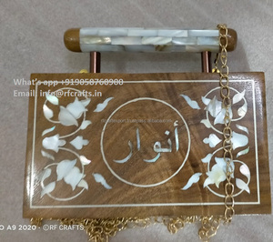 Sac à main d'embrayage en bois fabriqué à la main avec des détails en résine exquis pour les soirées - Product Image 4