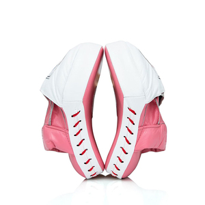 <b>Focus</b> <b>Pad</b> Premium Athletic Coaching Equipment Crafted For Fast Punch Combinations Reaction Training And Professional Boxing - Product Image 3