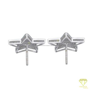 Boucles d'oreilles classiques en moissanite et diamant, en argent sterling 925, serties de pierres, bijoux intemporels et élégants pour femmes - Product Image 2