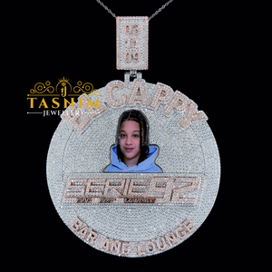 Premium Iced-Out Piraten-Anhänger Unisex Modeschmuck mit Moissanit-Stein für Halloween, Hochzeiten, Partys und Geschenke - Product Image 1