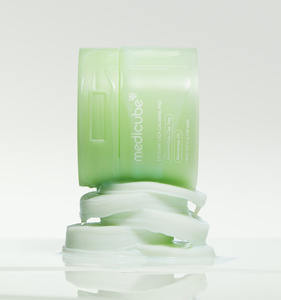 medicube EXOSOME CICA CALMING PAD Répare la barrière cutanée, apaise les rougeurs, hydrate, calme la peau, exfoliation douce - Product Image 4