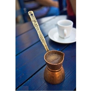 หม้อกาแฟทองแดงทำมือแบบตุรกี ทรงกลม พร้อมด้ามจับทองเหลืองยาว ดีไซน์แบบดั้งเดิม - Product Image 2