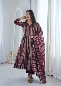 Robe en soie verte, longueur cheville, tenue décontractée traditionnelle pour femmes, coupe ample, sans plis, toutes saisons, style Inde Pakistan - Product Image 4