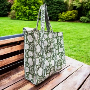 Sac fourre-tout matelassé en coton patchwork, grand, multicolore, écologique, durable, robuste, pour courses, fait main, vintage - Product Image 2