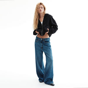 Sweat à capuche zippé court noir pour femme, coupe oversize, grammage lourd, avec logo personnalisé, effet délavé à l'acide, respirant, en coton, style streetwear, vente en gros 2026 - Product Image 6