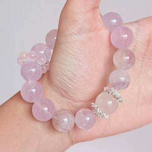 Brazalete de Resina Hecho a Mano, Joyería de Moda de Lujo, Brazalete Artístico Moderno para Mujer, Regalo Boutique y Colección Minorista - Product Image 2