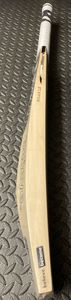 Bate de críquet Cannon English Willow, bate de willow inglés duradero de nivel profesional para clubes. - Product Image 5