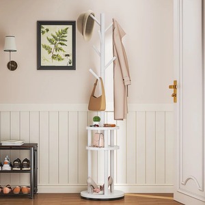 Porte-manteau minimaliste blanc avec étagères à trois niveaux et crochets pour le rangement dans l'entrée - Product Image 3