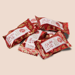 Caja de regalo de caramelos de ginseng rojo coreano [Goyu], dulce masticable con extracto de ginseng, ingredientes naturales satisfactorios, bocadillo de algas marinas para niños - Product Image 2