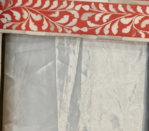 Miroir mural rectangulaire moderne en MDF et verre, avec cadre en résine à motif carré et rectangulaire, finition antique polie - Product Image 2