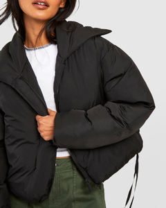 Veste matelassée pour femme en gros, 100 % coton, décontractée, manches longues, fermeture éclair, impression de logo personnalisée - Product Image 2