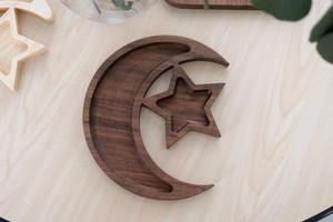 Bandeja Decorativa de Madera con Forma de Luna Creciente y Estrella, Perfecta para Receber Invitados, Presentación Festiva para Ramadán y Eid - Product Image 3