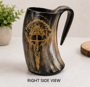 Chope en corne viking faite à la main avec incrustation dorée, style américain, forme ronde, en bois jetable pour les fêtes - Product Image 1