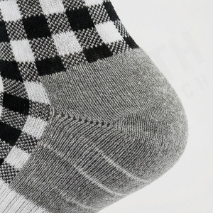Performance Hiking <b>Socks</b> Cotton Crew Cushioned Sports Running <b>Socks</b> Customized Color Breathable Athletic Training Fitness Gear - Product Image 6