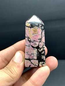 หินโรโดไนต์ปากีสถานทรงหอคอยขนาดใหญ่ ขัดเงาด้วยมือจากหินธรรมชาติ สำหรับตกแต่งบ้านและงานบำบัดพลังงาน - Product Image 2