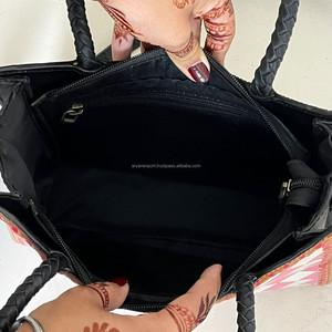 Conjunto de 2 Piezas de Bolso Tote de Cuero Genuino Hecho a Mano y Bolso de Mano con Flecos, Bolso Bandolera de Cuero a Cuadros Hecho a Mano - Product Image 6