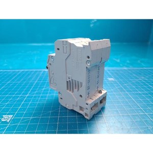 Disjoncteur miniature LS ELECTRIC BKM-15A, utilisé comme pièce détachée pour équipement semi-conducteur d'époque - Product Image 6