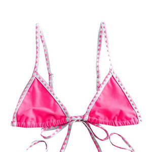 Traje de baño moderno con acabado suave, ajuste flexible y tela transpirable. Ideal para fiestas en la piscina y diversión en la playa. - Product Image 5