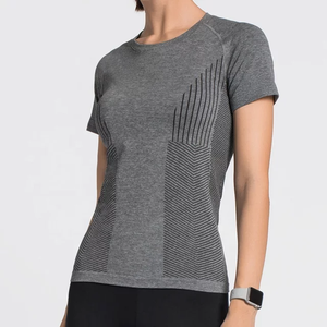 T-shirt décontracté respirant à manches courtes et col rond en coton 100 % à séchage rapide pour femme, coupe ajustée, couleur unie, tendance et très vendu, collection Printemps - Product Image 2