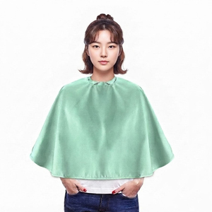 Cape de coiffure courte professionnelle pour femme, tablier de salon de coiffure, cape de barbier unie pour femme - Product Image 1