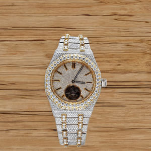 Reloj de moda económico-Reloj de moissanita de calle, reloj de busto de moissanita de fabricación india que pasa el probador de diamantes - Product Image 1