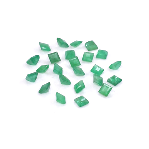Émeraudes zambiennes naturelles, carrés calibrés de 4,5 mm, pierres précieuses facettées naturelles, prêtes à l'emploi pour la création de bijoux. - Product Image 4