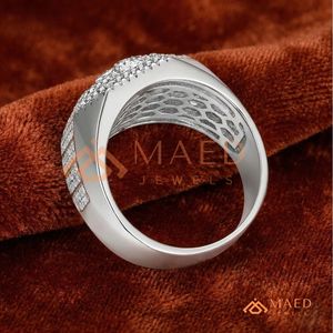 แหวนเงินผู้ชายแบบ Iced Out ประดับเพชรแล็บรูปสัญลักษณ์ดอลลาร์ - เครื่องประดับเงินแท้สีเงินสเตอร์ลิงรูปสัญลักษณ์ดอลลาร์ - สไตล์ฮิปฮอป - Product Image 3