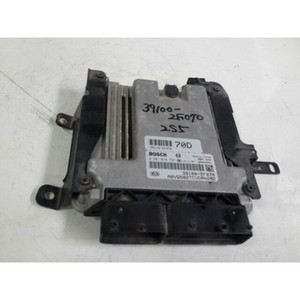 ECUs y Módulos de Computación Usados para Carnaval 391002F070 - Product Image 3