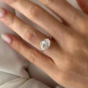 Anillo de compromiso de oro macizo de 14k con moissanita solitaria de corte ovalado de 3.0 ct, engaste de media montura, estilo minimalista, regalo de aniversario. - Product Image 1