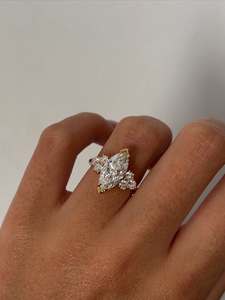 Anillo de Diamante Cultivado en Laboratorio de 2 Quilates, Corte Marquesa, Oro Sólido de 14K, Anillo de Compromiso, Joyería de Promesa de Boda - Product Image 1