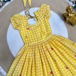 Robe en coton mignonne et colorée pour bébés filles - Traditionnelle, séchage rapide et sans plis, pour toutes les saisons - Product Image 1