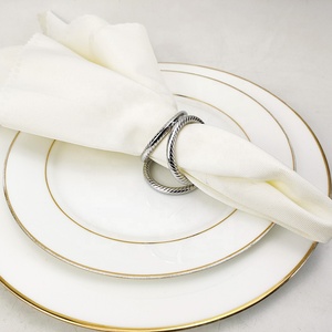Porte-serviettes en acier inoxydable avec logo personnalisé et design de doublure pour la marque et les cadeaux - Product Image 6