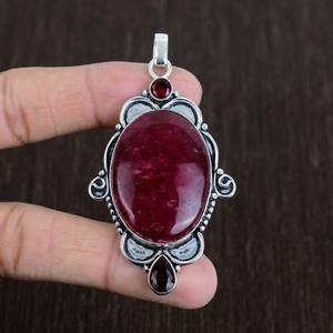 Pendentif délicat en rubis, argent sterling 925, collier tribal fait main, bijoux de luxe, cadeau pour femme - Product Image 1